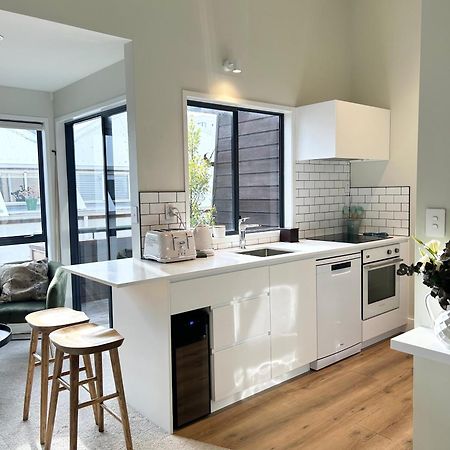 Luxury Retreat Ultimate Location - 2 Bedrooms 2 Bathrooms Маунт-Маунгани Экстерьер фото